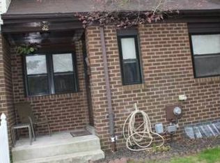 82 Hollybrooke Dr, Langhorne, PA 19047
