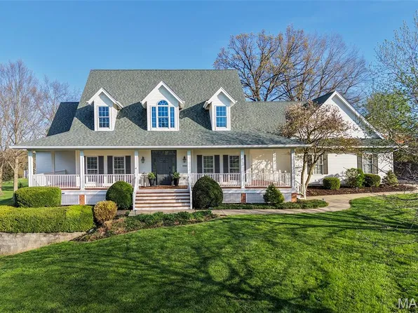 2066 Spring Valley Dr, Washington, MO 63090