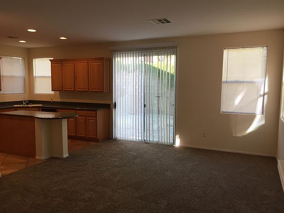 4th image of 9106 Wine Cellar Ave