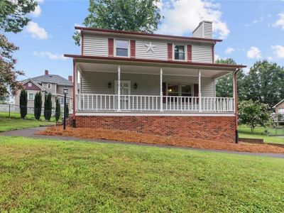 1912 Inman Cir, Mount Airy, NC, 27030