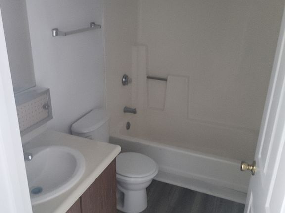 5th image of 132855 Mesquite Ave #O