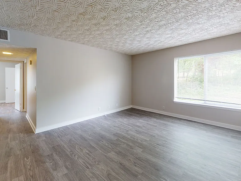 Northfield Manor Apartments — Photo 19