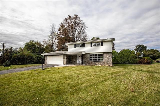 1st image of 1802 Lord Byron Dr