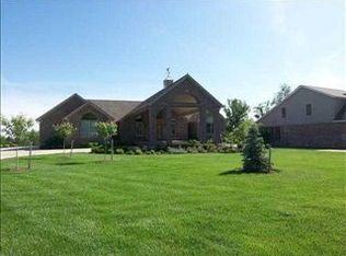 3635 Jonathan Rdg, Columbus, IN 47201