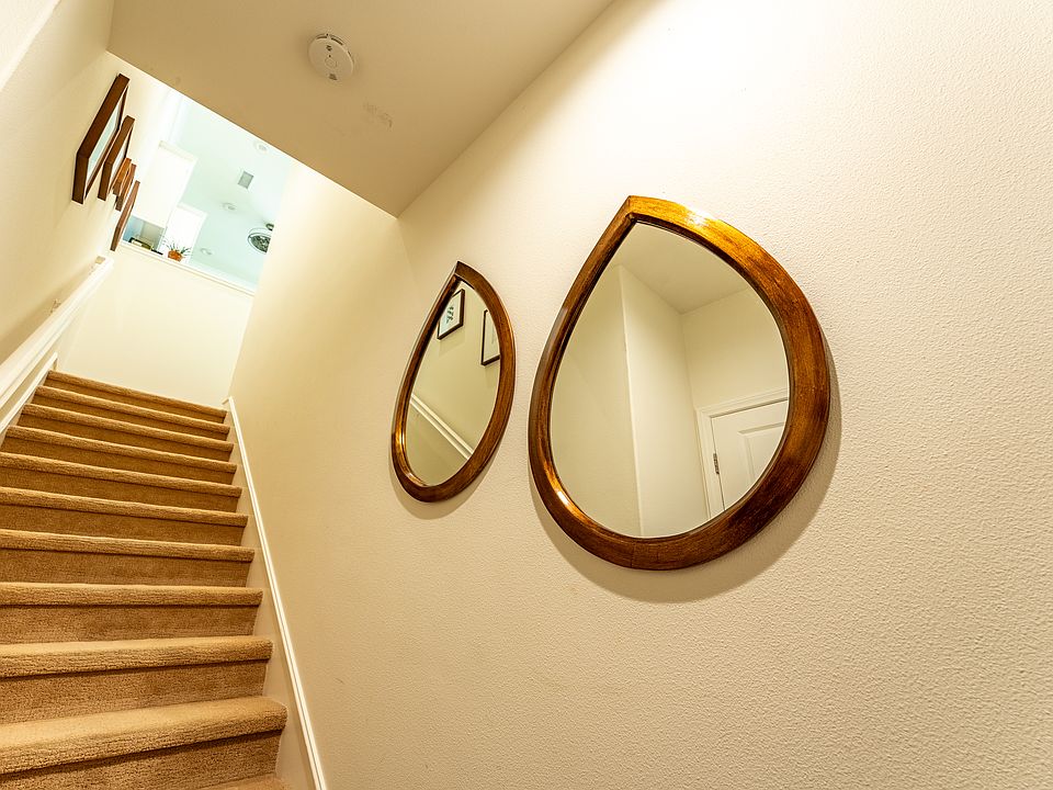 Entry Stairway