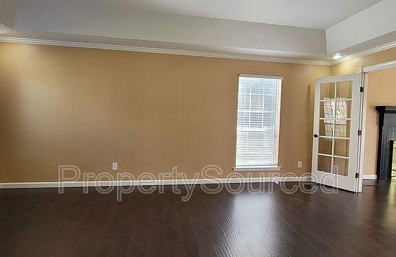 5th image of 5054 E Eastview Dr