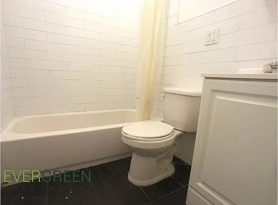 Rented by Evergreen Apartments BK | media 17