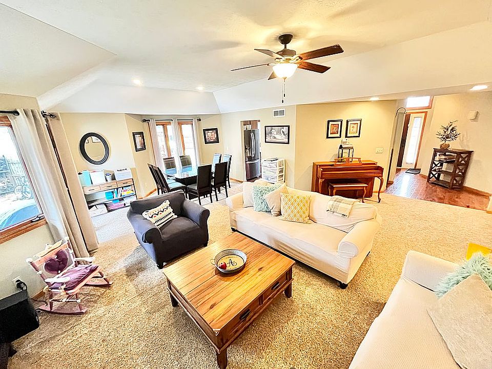 1st image of 2857 Fox Hollow Ct