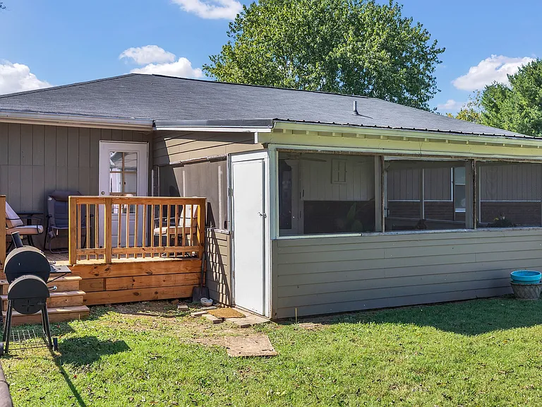 2891 Sunnyview Dr — Photo 30