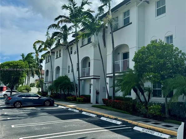 8930 NW 97th Ave APT 211, Doral, FL 33178