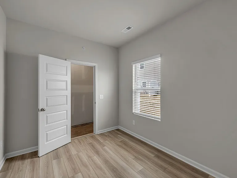 802 Taylor Dr — Photo 12