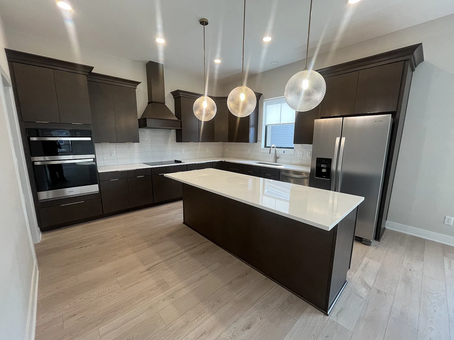 3 bed, 2.5 bath, 2317 sqft, $4,000 — Photo 3