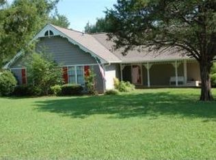 704 Ashley Ln, Tupelo, MS 38801