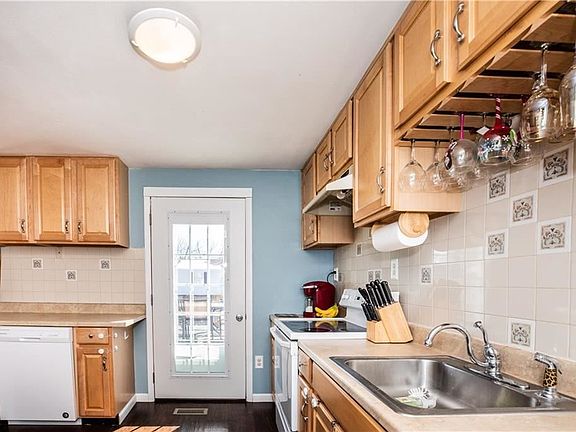 5th image of 8286 Mantova Dr