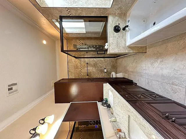 6830 N 14th St — Photo 17
