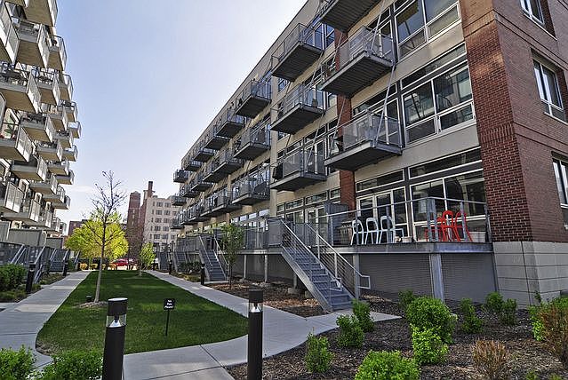 2nd image of 710 4th St N #E403