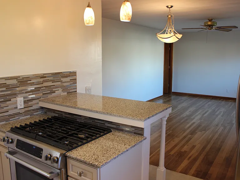 772 Southport St — Photo 4
