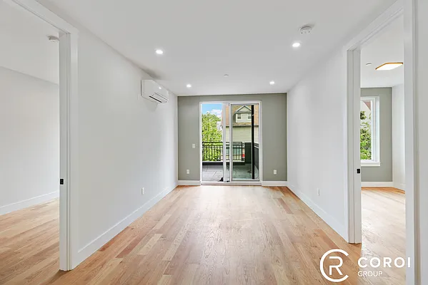 Rented by Coroi Corp | media 7