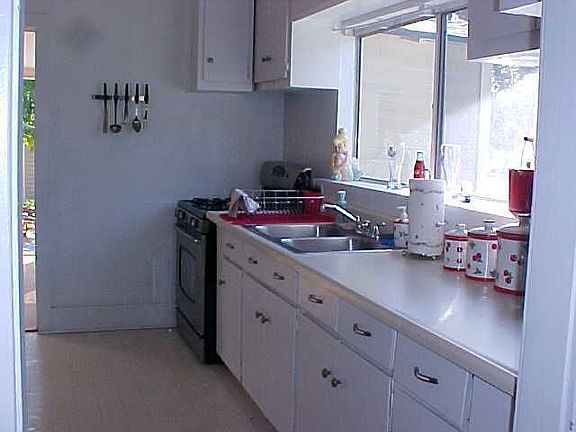 4th image of 500 Lynn Haven Ct