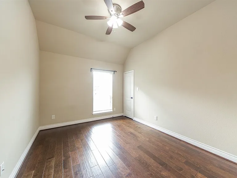 27106 Cross Pointe Ct — Photo 23
