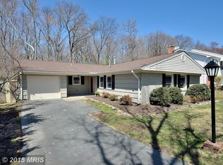 13016 Maple View Ln, Fairfax, VA 22033