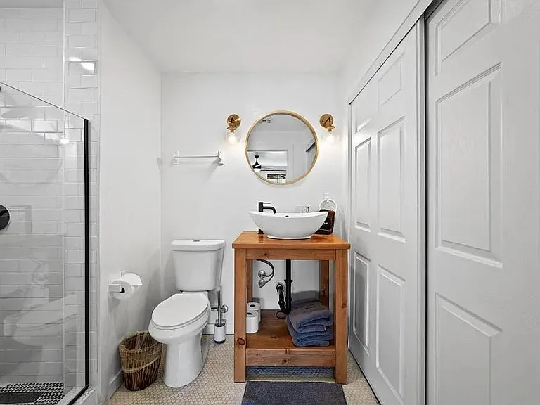 4234 E Calle San Raphael — Photo 2