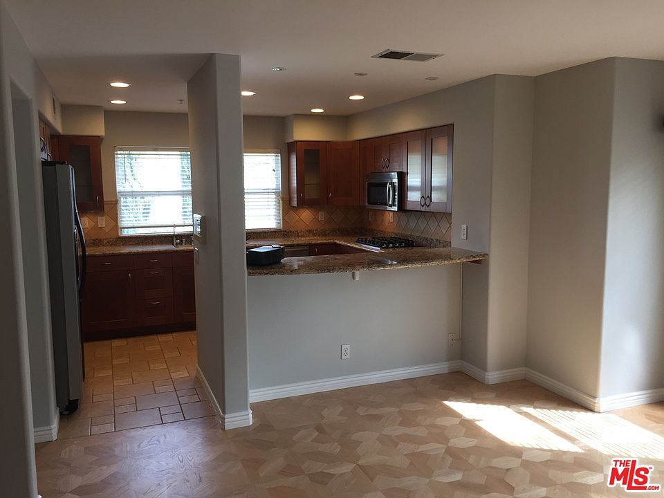 1st image of 7301 Hannum Ave
