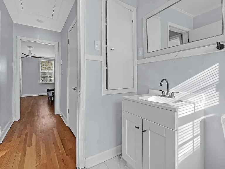 2407 Eastwood Ave #2407 — Photo 5