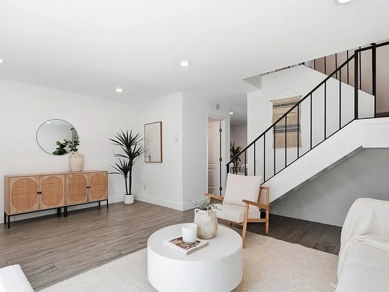 531 W Alton Ave — Photo 13