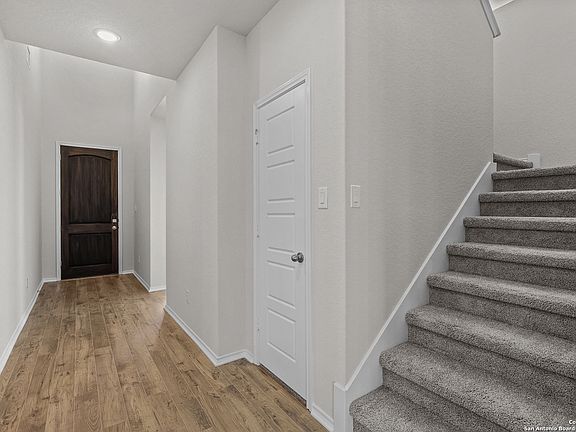 5th image of 12583 Carrick Dr
