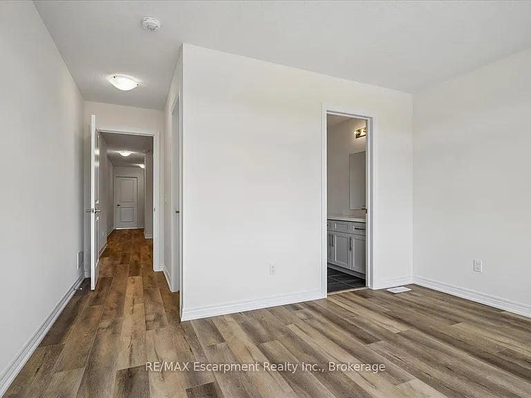 76 Valley Trail Pl — Photo 29