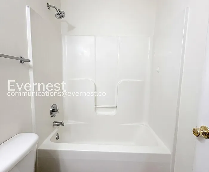 1101 Highpointe Blvd — Photo 22