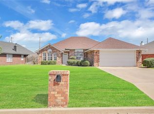 2808 N Towne Dr, Altus, OK 73521