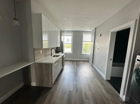 623 Willow Avenue 9 image 3 of 6
