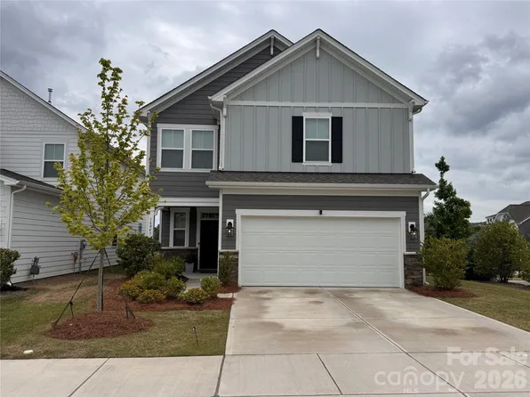 16043 River Tree Ln, Charlotte, NC 28278