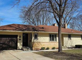 417 Summit Ave, New Ulm, MN 56073