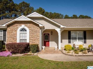 214 Woodland Rd, Boaz, AL 35956