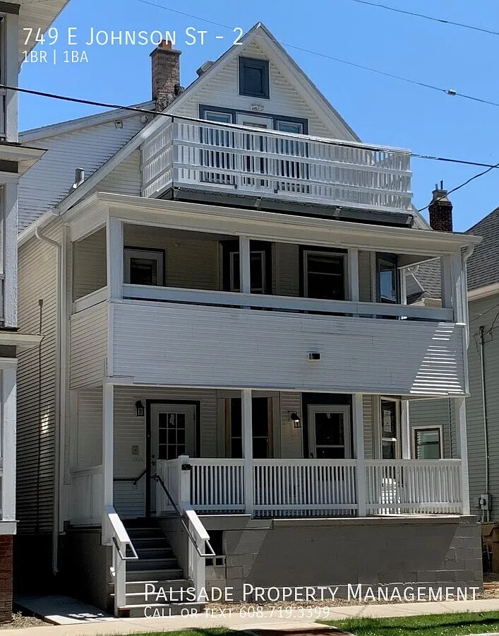 749 E Johnson St — Photo 1