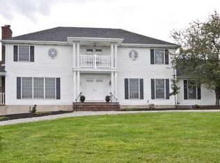 501 Horizon Way, Neshanic Station, NJ 08853