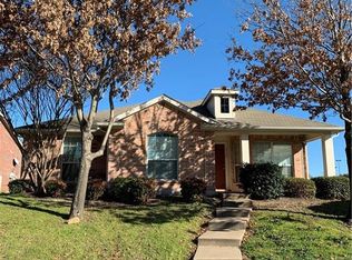 2966 Gospel Dr, Dallas, TX 75237
