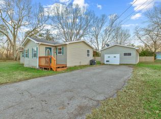 514 Oakwood Ter, Chickamauga, GA 30707