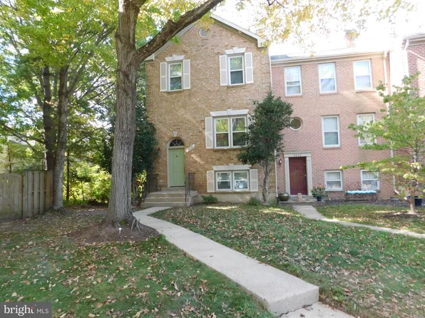 5630 Gresham Ln, Centreville, VA 20120