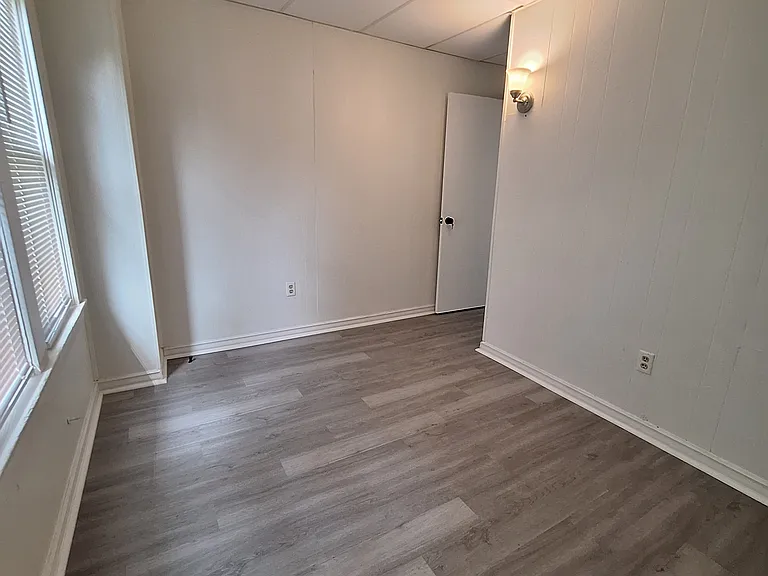 824 Ramsey St — Photo 11