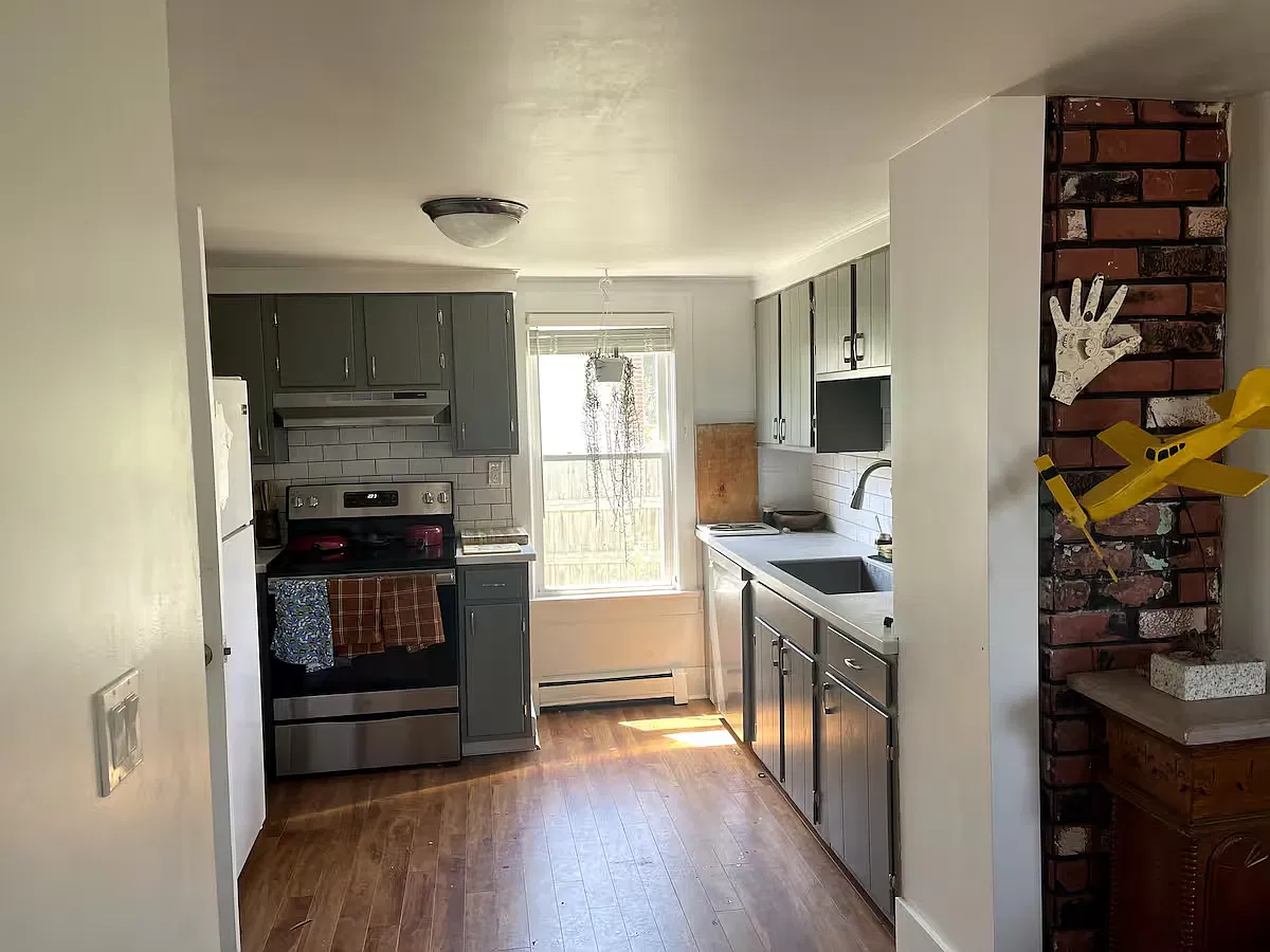 1 bed, 650 sqft, $1,900 — Photo 2