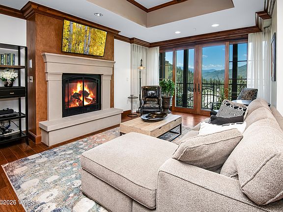 2nd image of 728 W Lionshead Cir #R-410