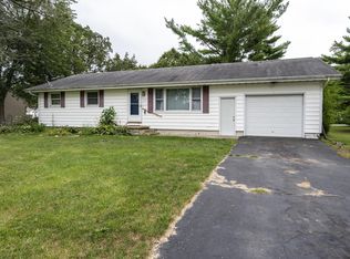 301 E Adams St, Pesotum, IL 61863