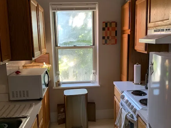 131 Chadwick St APT 46, Portland, ME 04102