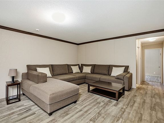 4th image of 289 Bauknight Rd
