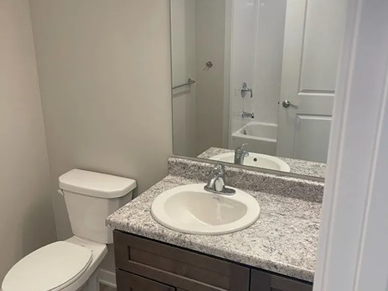 1100 1st St — Photo 28