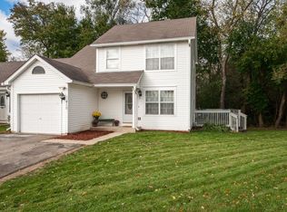 410 Fenmore Ct, Genoa City, WI 53128